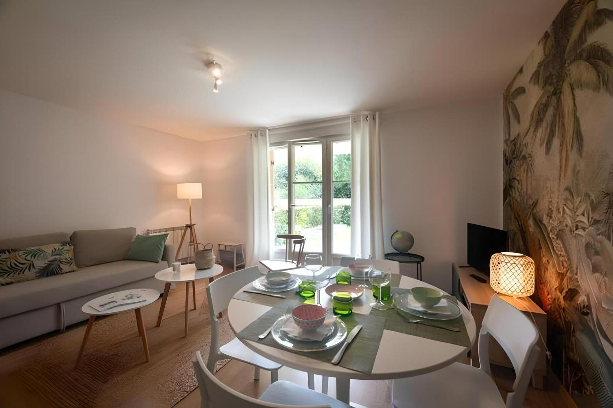 Le Prieure Appartement Dinard Buitenkant foto